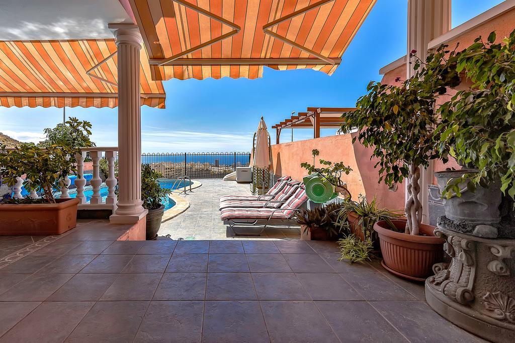 Villa In Los Cristianos Los Cristianos  Dış mekan fotoğraf